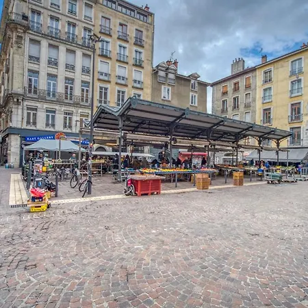 Atypique - Hypercentre / Place Aux Herbes