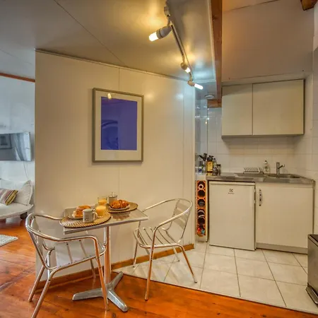 Appartement Atypique - Hypercentre / Place Aux Herbes